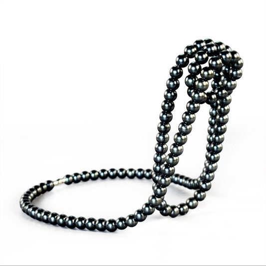 Metal Wine Rack with Pearl Necklace Design, Creative Magic Floating Wine Bottle Holder, Home Desktop Decor Display Stand