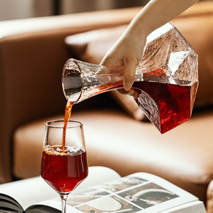 Wine Decanter Cube Diamond Breathable Rapid Wine Bottle for Home Luxury High-End Glass Red Wine Aerator