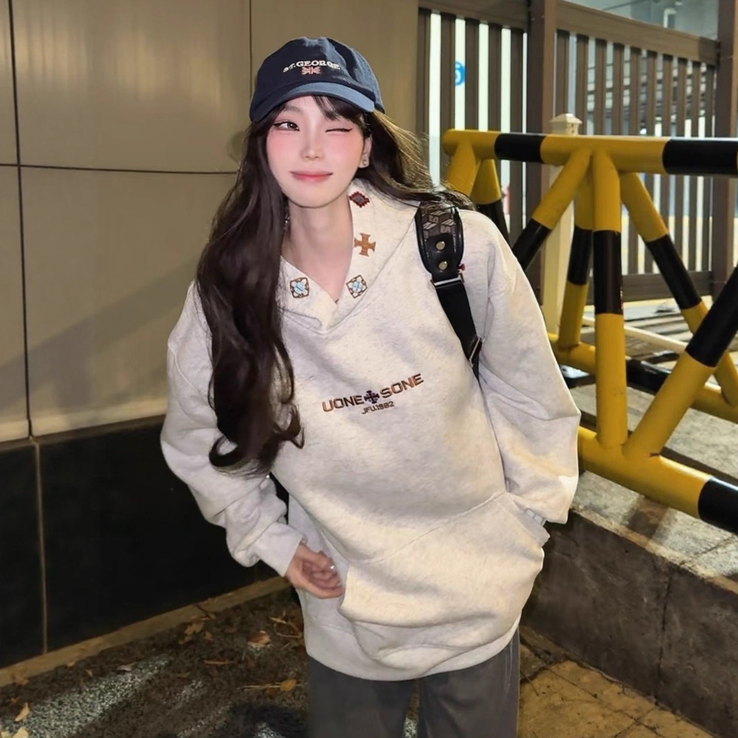Heavyweight Gray Letter Hoodie Sweatshirt Women Fleece Lined Thick Loose College Style Cotton Outerwear